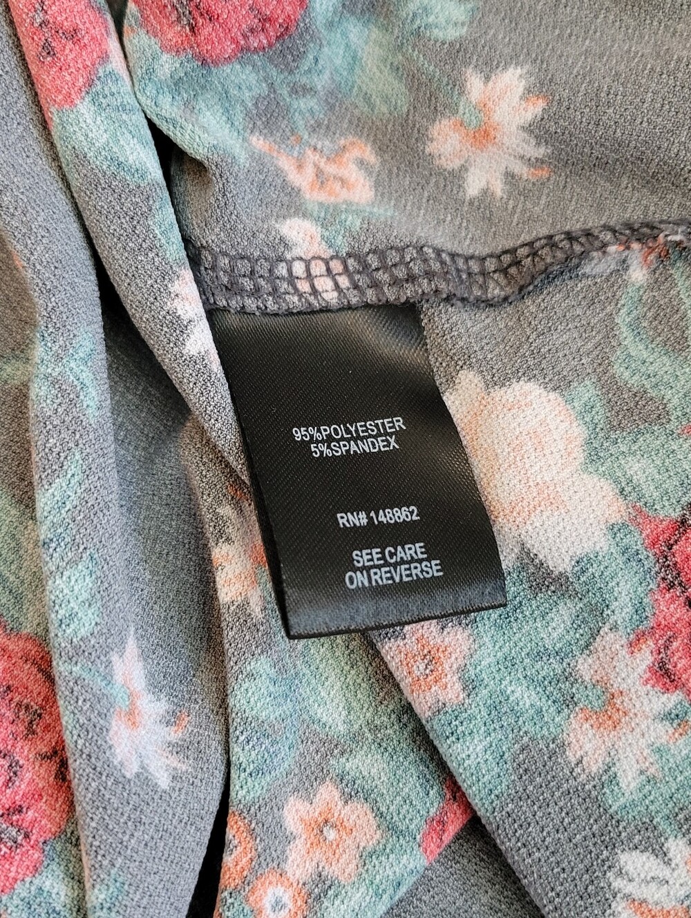 Torrid Gray Floral Crepe Tank Top Plus Size 5 5x - Picture 6 of 8